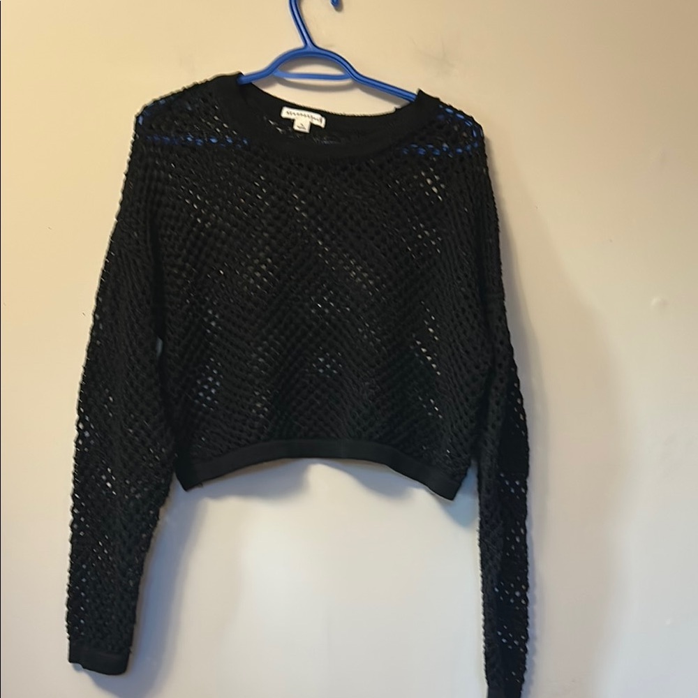 Aeropostale black mesh 100% polyester knit long sleeved sweater size XL